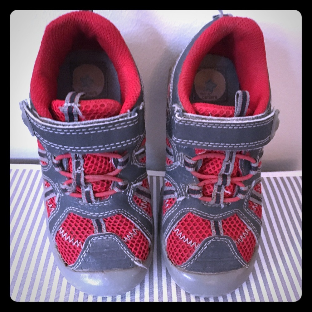 Boys size 10 red and gray/silver sneakers.